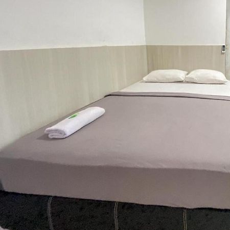 Hotel Giga Sidrap Rappang Exteriör bild